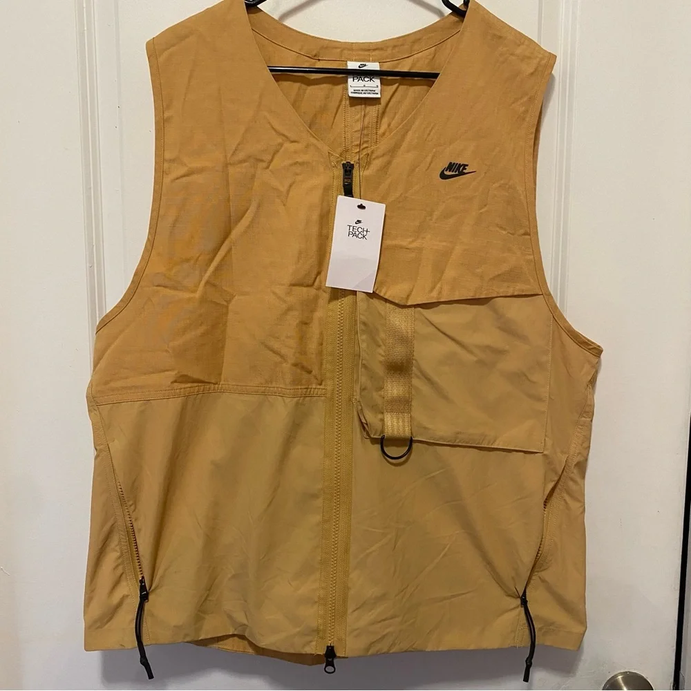 Nike Tech Pack Utility Vest